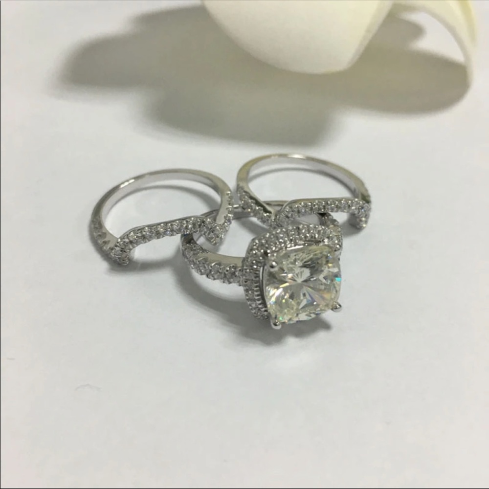 (Size 7)10k gold engagement ring set - Picture 2 of 5